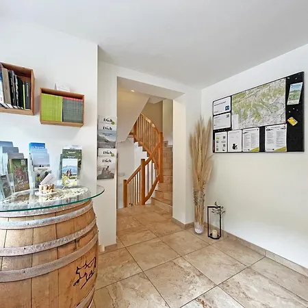 Frechhof シュラートミンク